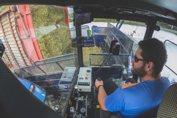 Silážní lis fotka1 (Slovenština)